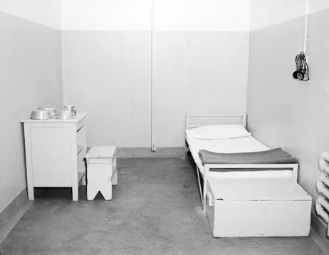 Write an anarchist prisoner today! Write an anarchist prisoner today!